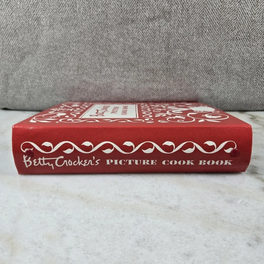 Betty Crocker's Picture Cook Book 1998 Facsimile of 1950 Edition (5 Ring Binder)